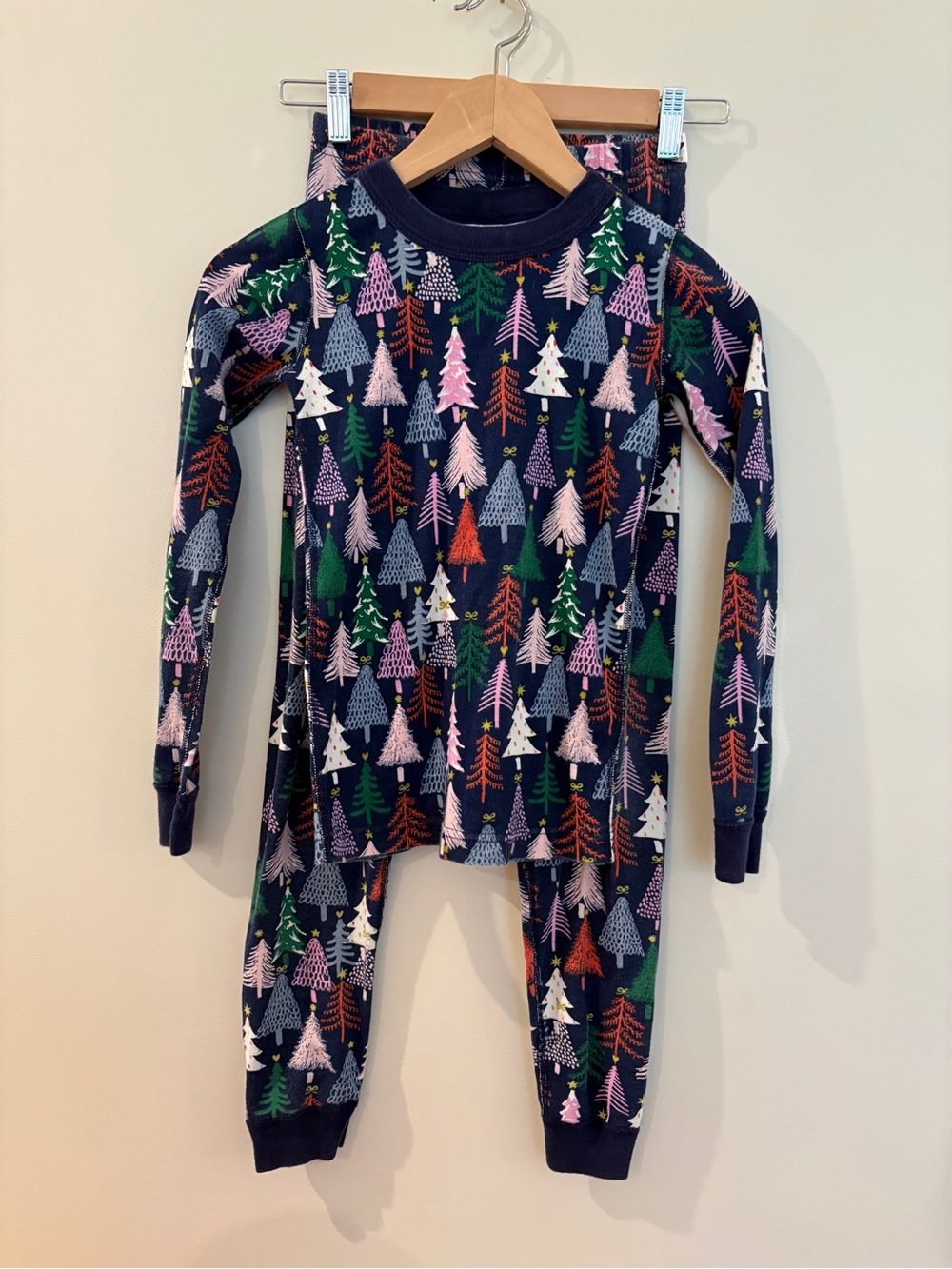 Hanna andersson long John pajamas twinkly trees 10